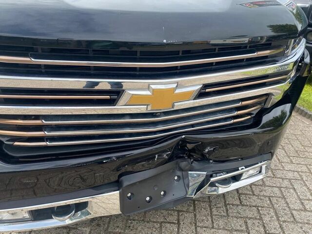 Шевроле Сильверадо 2021 в Европе на Automoto.ua Черный Шевроле Сильверадо, объемом двигателя 5.3 л и пробегом 41 тыс. км за 42246 $, фото 4 на Automoto.ua