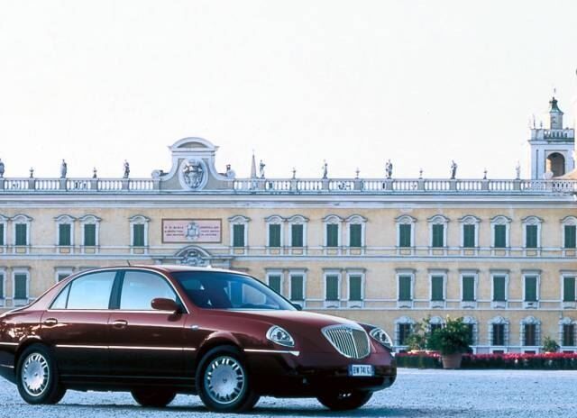 Лянча Thesis, Седан 2001 - н.в. 2.4 20V
