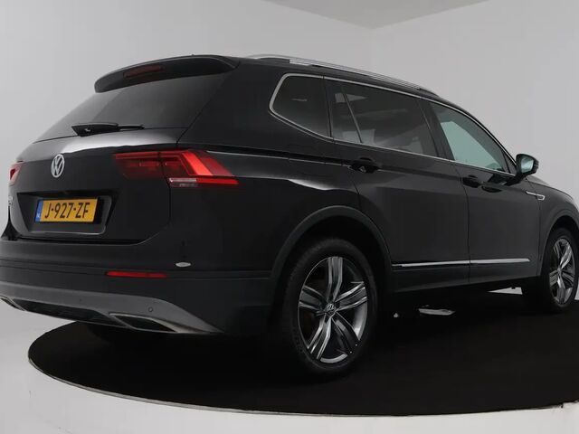Фольксваген Tiguan Allspace 2020 в Европе на Automoto.ua Черный Фольксваген Tiguan Allspace, объемом двигателя 1.5 л и пробегом 110 тыс. км за 34876 $, фото 10 на Automoto.ua
