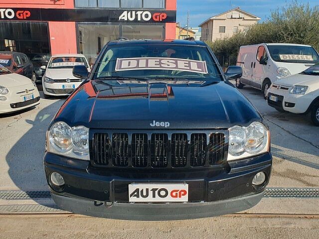 Джип Grand Cherokee 2006 у Європі на Automoto.ua Чорний Джип Grand Cherokee, об'ємом двигуна 2.99 л та пробігом 239 тис. км за 6500 $, фото 1 на Automoto.ua
