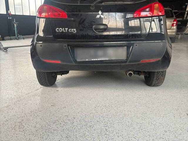 Мицубиси Кольт 2007 в Европе на Automoto.ua Черный Мицубиси Кольт, объемом двигателя 0 л и пробегом 136 тыс. км за 850 $, фото 3 на Automoto.ua