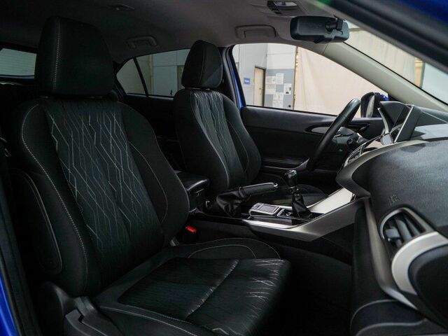 Мицубиси Eclipse Cross 2019 в Европе на Automoto.ua Синий Мицубиси Eclipse Cross, объемом двигателя 1.5 л и пробегом 95 тыс. км за 21246 $, фото 14 на Automoto.ua