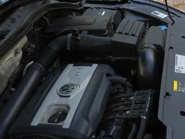 Фольксваген Тигуан 2014 в Европе на Automoto.ua Черный Фольксваген Тигуан, объемом двигателя 1.98 л и пробегом 226 тыс. км за 16363 $, фото 10 на Automoto.ua