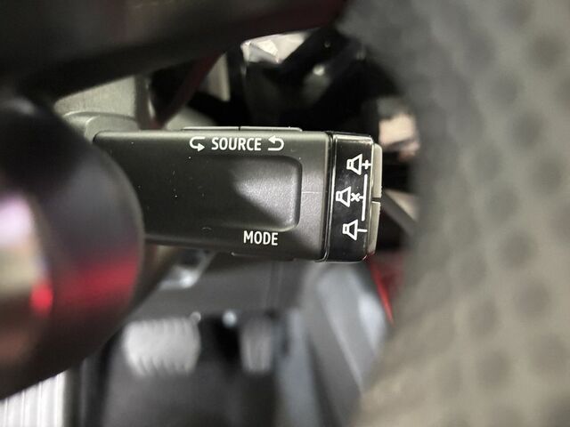 Рено R 4 2025 в Европе на Automoto.ua Серый Рено R 4, объемом двигателя 0 л и пробегом 10 тыс. км за 41438 $, фото 27 на Automoto.ua