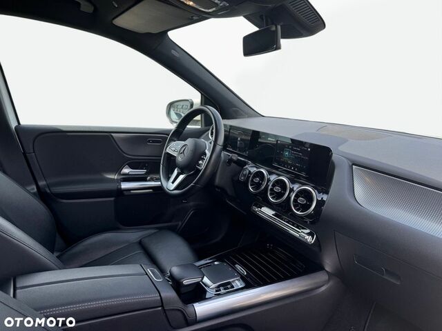 Мерседес Б-класс 2019 в Европе на Automoto.ua Белый Мерседес Б-класс, объемом двигателя 1 л и пробегом 72 тыс. км за 24189 $, фото 14 на Automoto.ua