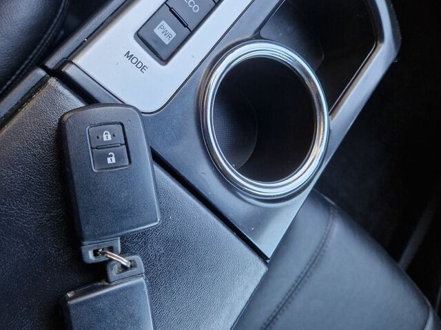 Тойота Prius Plus, об'ємом двигуна 1.8 л та пробігом 32 тис. км за 11987 $, фото 15 на Automoto.ua