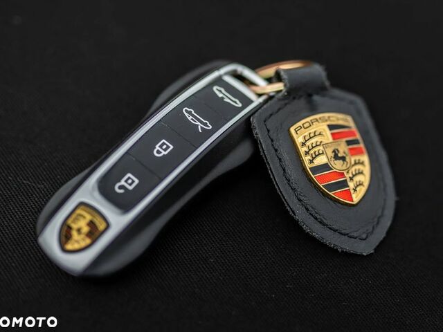 Порше 911, объемом двигателя 2.98 л и пробегом 12 тыс. км за 189849 $, фото 24 на Automoto.ua