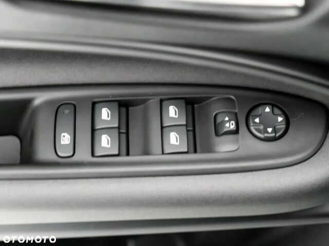 Альфа Ромео Джуніор 2025 у Європі на Automoto.ua Сірий Альфа Ромео Джуніор, об'ємом двигуна 1 л та пробігом 350 тис. км за 139900 $, фото 19 на Automoto.ua