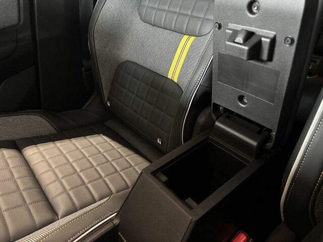 Рено R 4 2025 в Европе на Automoto.ua Серый Рено R 4, объемом двигателя 0 л и пробегом 10 тыс. км за 41438 $, фото 13 на Automoto.ua