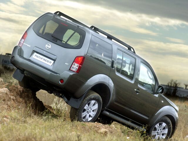 Ниссан Патфайндер, Внедорожник / Кроссовер 2010 - н.в. 2,5 dCi 4WD AT (190)