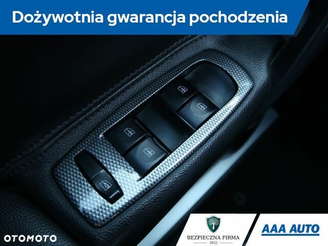 Рено Колеос, об'ємом двигуна 2 л та пробігом 198 тис. км за 8207 $, фото 19 на Automoto.ua