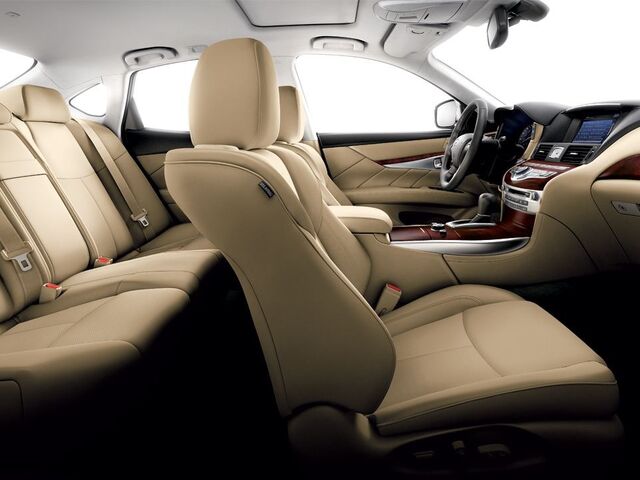 Инфинити М, Седан 2010 - н.в. 37 3.7 i V6 24V AWD