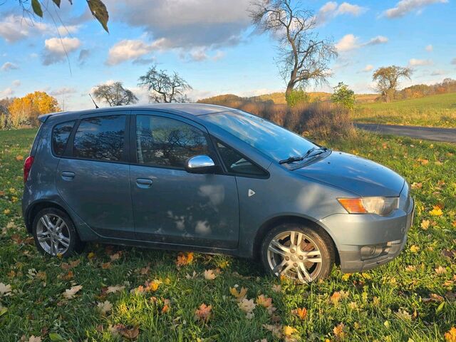 Мицубиси Кольт 2008 в Европе на Automoto.ua Серый Мицубиси Кольт, объемом двигателя 0 л и пробегом 52 тыс. км за 2999 $, фото 6 на Automoto.ua