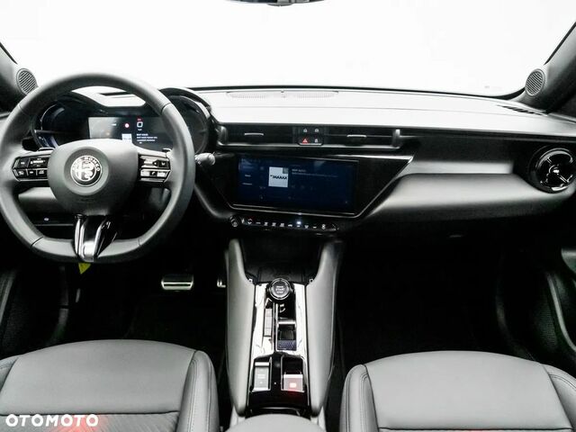 Альфа Ромео Джуниор 2025 в Европе на Automoto.ua Серый Альфа Ромео Джуниор, объемом двигателя 1 л и пробегом 350 тыс. км за 34601 $, фото 30 на Automoto.ua