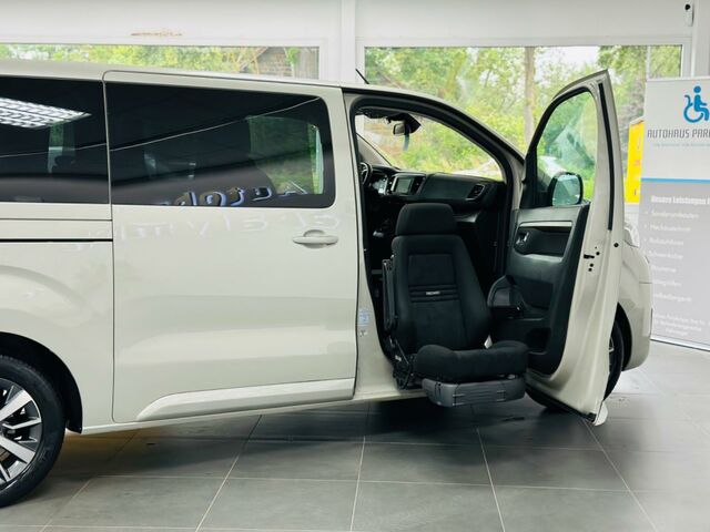 Тойота Proace Verso 2018 в Европе на Automoto.ua Тойота Proace Verso, объемом двигателя 2 л и пробегом 106 тыс. км за 42950 $, фото 5 на Automoto.ua