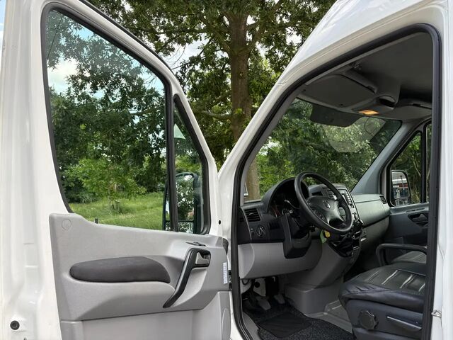 Фольксваген Крафтер 2015 в Европе на Automoto.ua Белый Фольксваген Крафтер, объемом двигателя 1.97 л и пробегом 255 тыс. км за 12448 $, фото 9 на Automoto.ua