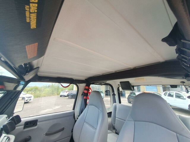 Джип Вранглер 1998 в Европе на Automoto.ua Черный Джип Вранглер, объемом двигателя 2.46 л и пробегом 156 тыс. км за 14900 $, фото 10 на Automoto.ua