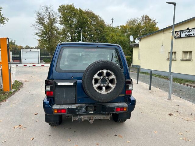 Мицубиси Паджеро 1999 в Европе на Automoto.ua Синий Мицубиси Паджеро, объемом двигателя 0 л и пробегом 145 тыс. км за 11900 $, фото 5 на Automoto.ua