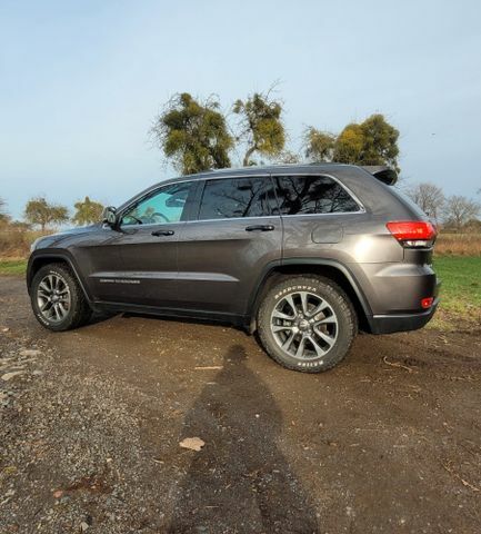 Сірий Джип Grand Cherokee, об'ємом двигуна 2.99 л та пробігом 154 тис. км за 22604 $, фото 2 на Automoto.ua