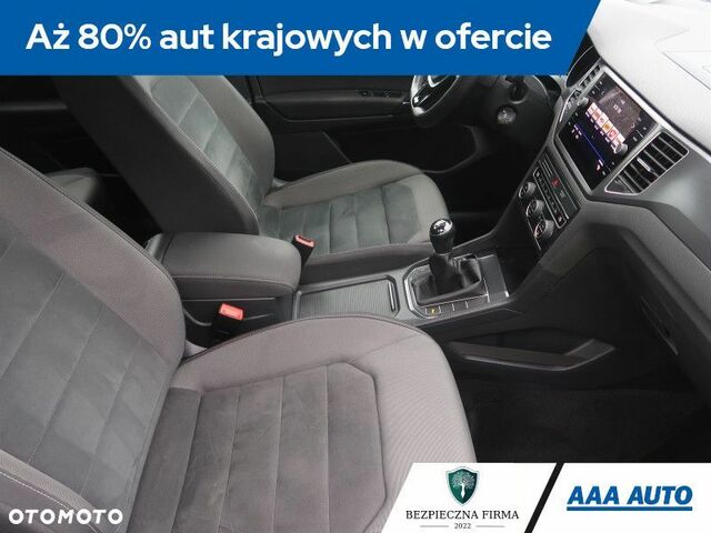 Фольксваген Гольф Спортсван, об'ємом двигуна 1 л та пробігом 80 тис. км за 13823 $, фото 9 на Automoto.ua