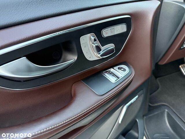 Мерседес В-Клас 2016 у Європі на Automoto.ua Білий Мерседес В-Клас, об'ємом двигуна 2.14 л та пробігом 180 тис. км за 41100 $, фото 36 на Automoto.ua