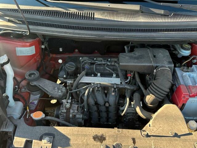 Мицубиси Кольт 2009 в Европе на Automoto.ua Красный Мицубиси Кольт, объемом двигателя 0 л и пробегом 40 тыс. км за 3399 $, фото 9 на Automoto.ua