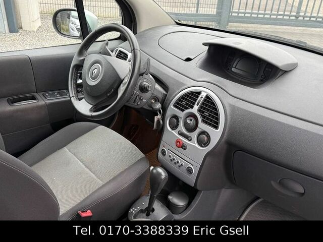 Рено Модус 2008 у Європі на Automoto.ua Срібний Рено Модус, об'ємом двигуна 1.6 л та пробігом 80 тис. км за 1751 $, фото 9 на Automoto.ua