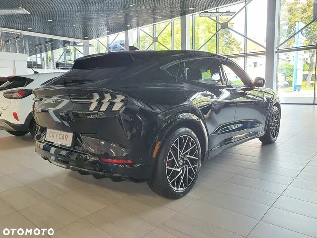 Форд Mustang Mach-E, об'ємом двигуна 0 л та пробігом 5 тис. км за 61533 $, фото 8 на Automoto.ua