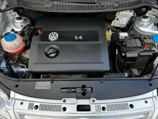 Фольксваген Поло 2006 в Европе на Automoto.ua Серый Фольксваген Поло, объемом двигателя 1.39 л и пробегом 98 тыс. км за 7019 $, фото 4 на Automoto.ua