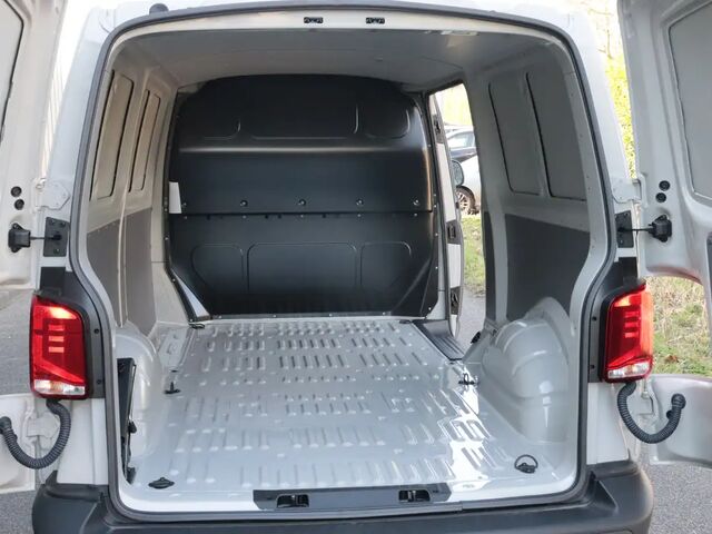 Фольксваген T6.1 Transporter 2024 в Европе на Automoto.ua Серый Фольксваген T6.1 Transporter, объемом двигателя 1.97 л и пробегом 41 тыс. км за 47890 $, фото 11 на Automoto.ua