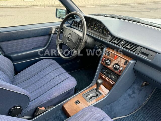 Мерседес 200 1988 в Европе на Automoto.ua Белый Мерседес 200, объемом двигателя 1.98 л и пробегом 196 тыс. км за 8841 $, фото 22 на Automoto.ua