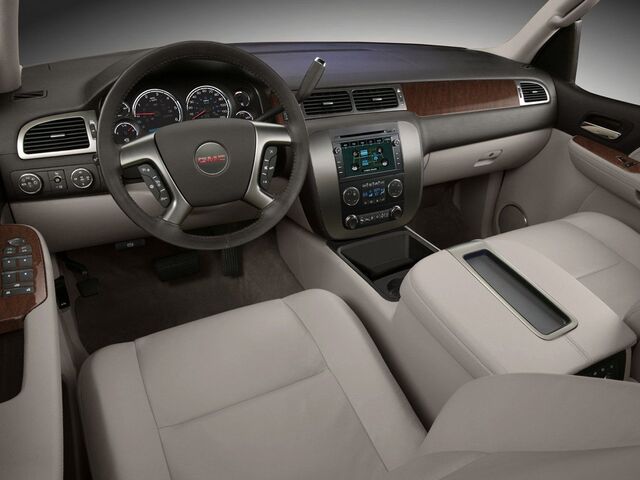 ДжиЭмСи Юкон, Универсал 2006 - н.в. 6,0 i V8 XL