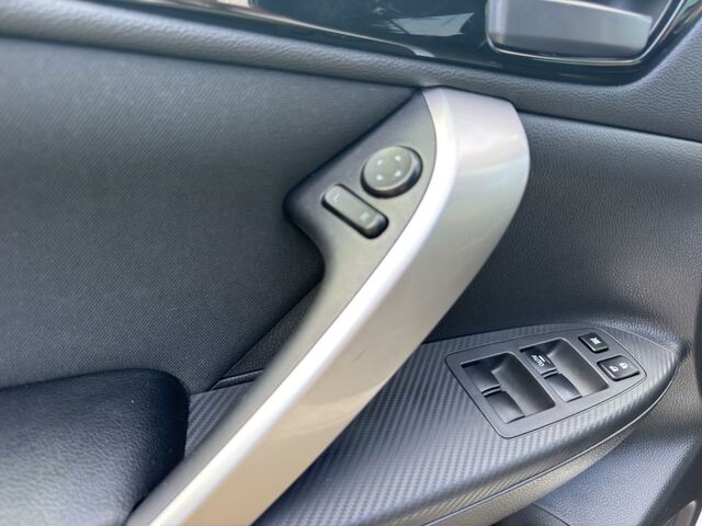 Мицубиси Эклипс 2019 в Европе на Automoto.ua Мицубиси Эклипс, объемом двигателя 1.5 л и пробегом 73 тыс. км за 14988 $, фото 9 на Automoto.ua