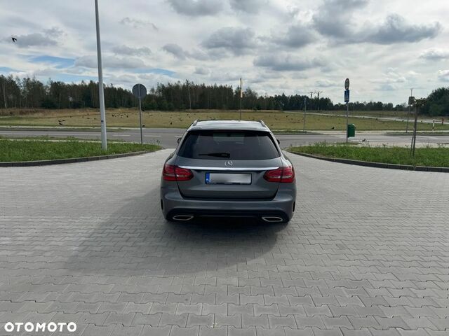 Мерседес Ц-Класс 2018 в Европе на Automoto.ua Серый Мерседес Ц-Класс, объемом двигателя 1 л и пробегом 235 тыс. км за 19855 $, фото 3 на Automoto.ua