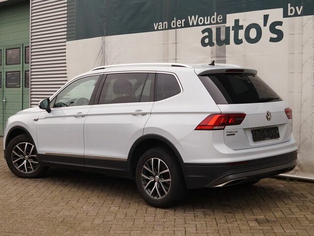 Фольксваген Tiguan Allspace 2019 в Европе на Automoto.ua Серебряный Фольксваген Tiguan Allspace, объемом двигателя 1.97 л и пробегом 166 тыс. км за 19160 $, фото 6 на Automoto.ua