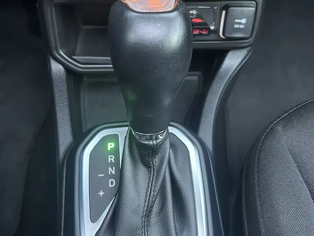 Джип Ренегат 2019 в Европе на Automoto.ua Серый Джип Ренегат, объемом двигателя 1.33 л и пробегом 49 тыс. км за 25777 $, фото 9 на Automoto.ua