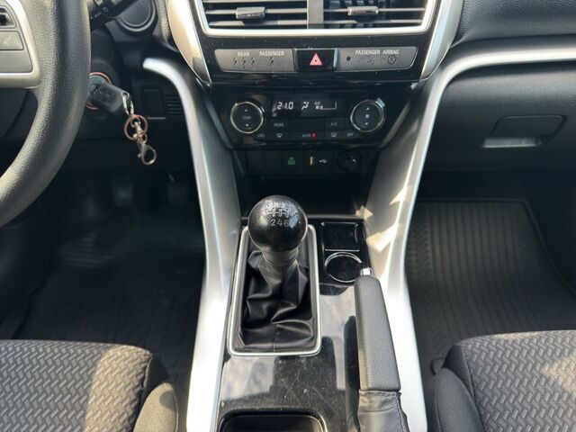 Мицубиси Эклипс 2019 в Европе на Automoto.ua Мицубиси Эклипс, объемом двигателя 1.5 л и пробегом 73 тыс. км за 14988 $, фото 19 на Automoto.ua