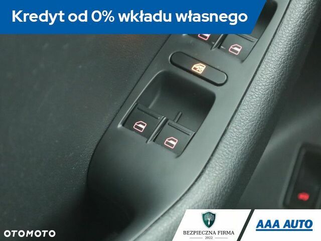 Фольксваген Джетта, об'ємом двигуна 1.97 л та пробігом 134 тис. км за 8855 $, фото 12 на Automoto.ua