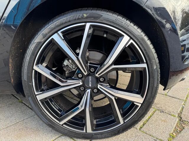 Фольксваген Гольф 2014 у Європі на Automoto.ua Чорний Фольксваген Гольф, об'ємом двигуна 1.2 л та пробігом 180 тис. км за 10522 $, фото 8 на Automoto.ua