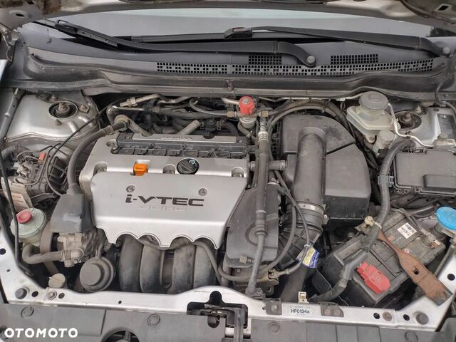 Хонда Стрім, об'ємом двигуна 2 л та пробігом 285 тис. км за 1274 $, фото 9 на Automoto.ua