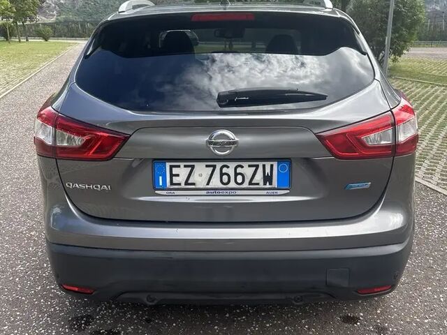 Ніссан Кашкай 2 2015 у Європі на Automoto.ua Сірий Ніссан Кашкай 2, об'ємом двигуна 1.5 л та пробігом 275 тис. км за 8529 $, фото 3 на Automoto.ua
