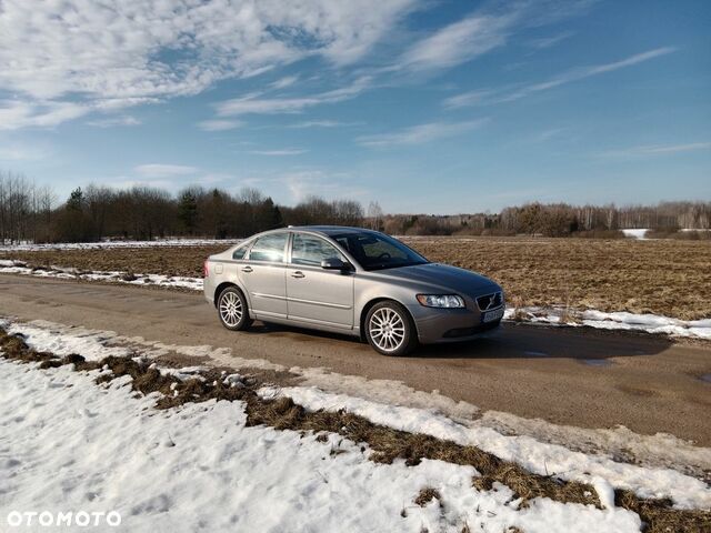 Вольво С40, объемом двигателя 1.56 л и пробегом 202 тыс. км за 3240 $, фото 5 на Automoto.ua