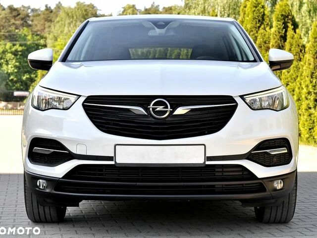 Опель Grandland X, об'ємом двигуна 1.56 л та пробігом 190 тис. км за 12289 $, фото 3 на Automoto.ua