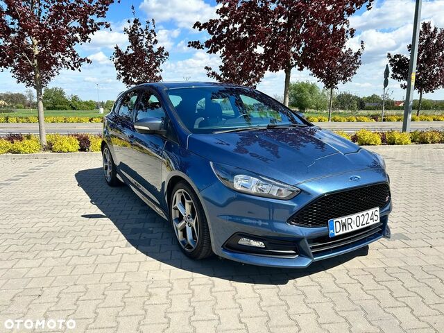 Форд Фокус, об'ємом двигуна 2 л та пробігом 118 тис. км за 12484 $, фото 19 на Automoto.ua