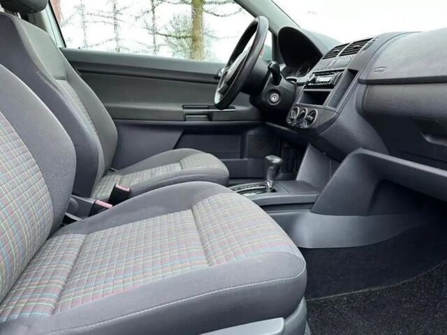 Фольксваген Поло 2006 в Европе на Automoto.ua Серый Фольксваген Поло, объемом двигателя 1.39 л и пробегом 98 тыс. км за 7019 $, фото 10 на Automoto.ua