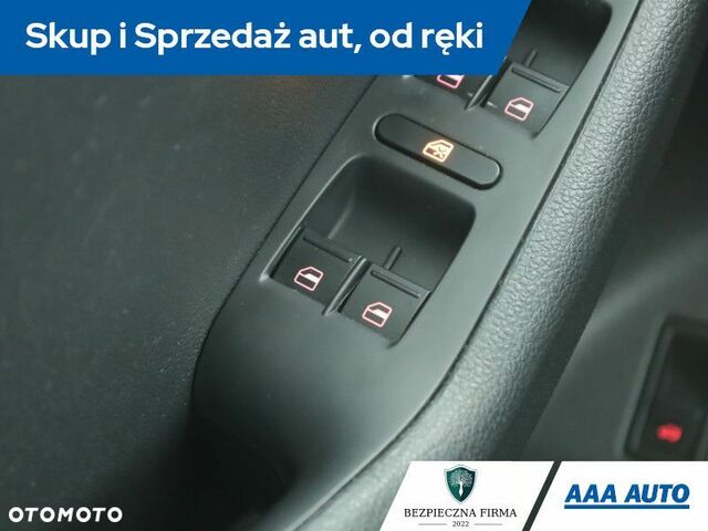 Фольксваген Джетта, об'ємом двигуна 1.97 л та пробігом 134 тис. км за 8855 $, фото 13 на Automoto.ua