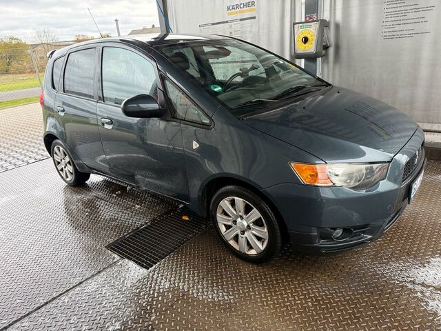 Мицубиси Кольт 2009 в Европе на Automoto.ua Мицубиси Кольт, объемом двигателя 0 л и пробегом 240 тыс. км за 1999 $, фото 7 на Automoto.ua