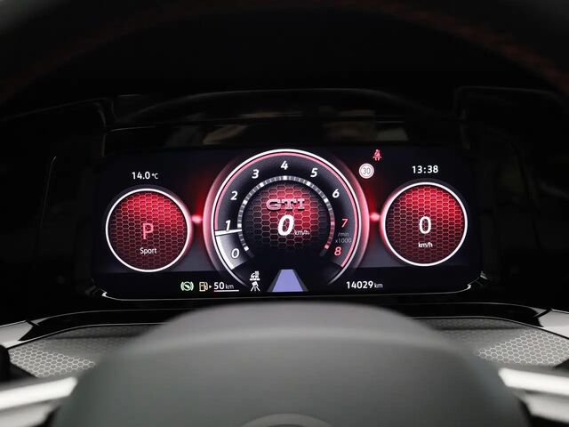 Фольксваген Гольф ГТІ 2023 у Європі на Automoto.ua Білий Фольксваген Гольф ГТІ, об'ємом двигуна 1.98 л та пробігом 14 тис. км за 58118 $, фото 13 на Automoto.ua