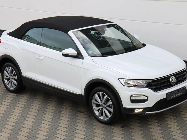 Фольксваген Ти-Рок 2020 в Европе на Automoto.ua Белый Фольксваген Ти-Рок, объемом двигателя 1 л и пробегом 23 тыс. км за 28924 $, фото 1 на Automoto.ua
