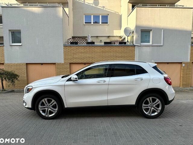 Мерседес ГЛА-Клас 2019 у Європі на Automoto.ua Білий Мерседес ГЛА-Клас, об'ємом двигуна 1 л та пробігом 25 тис. км за 21550 $, фото 1 на Automoto.ua